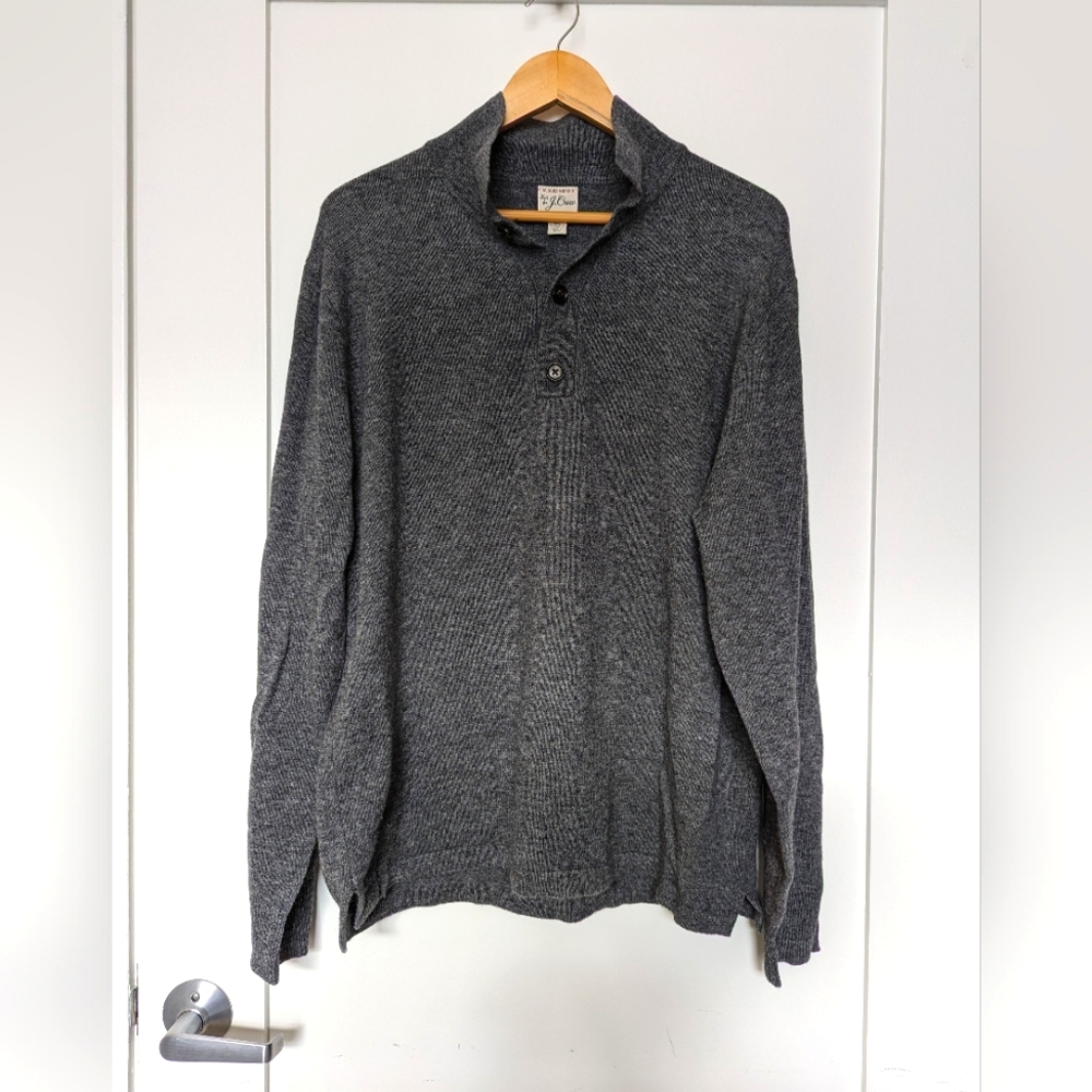 🩶 J. Crew "Rugged Merino" wool sweater - grey
